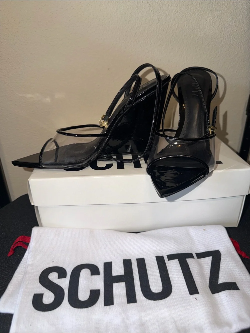 SCHUTZ ❤️‍🔥 “Elodie” Patent Wedge Slingback Peep-Toe Heels
